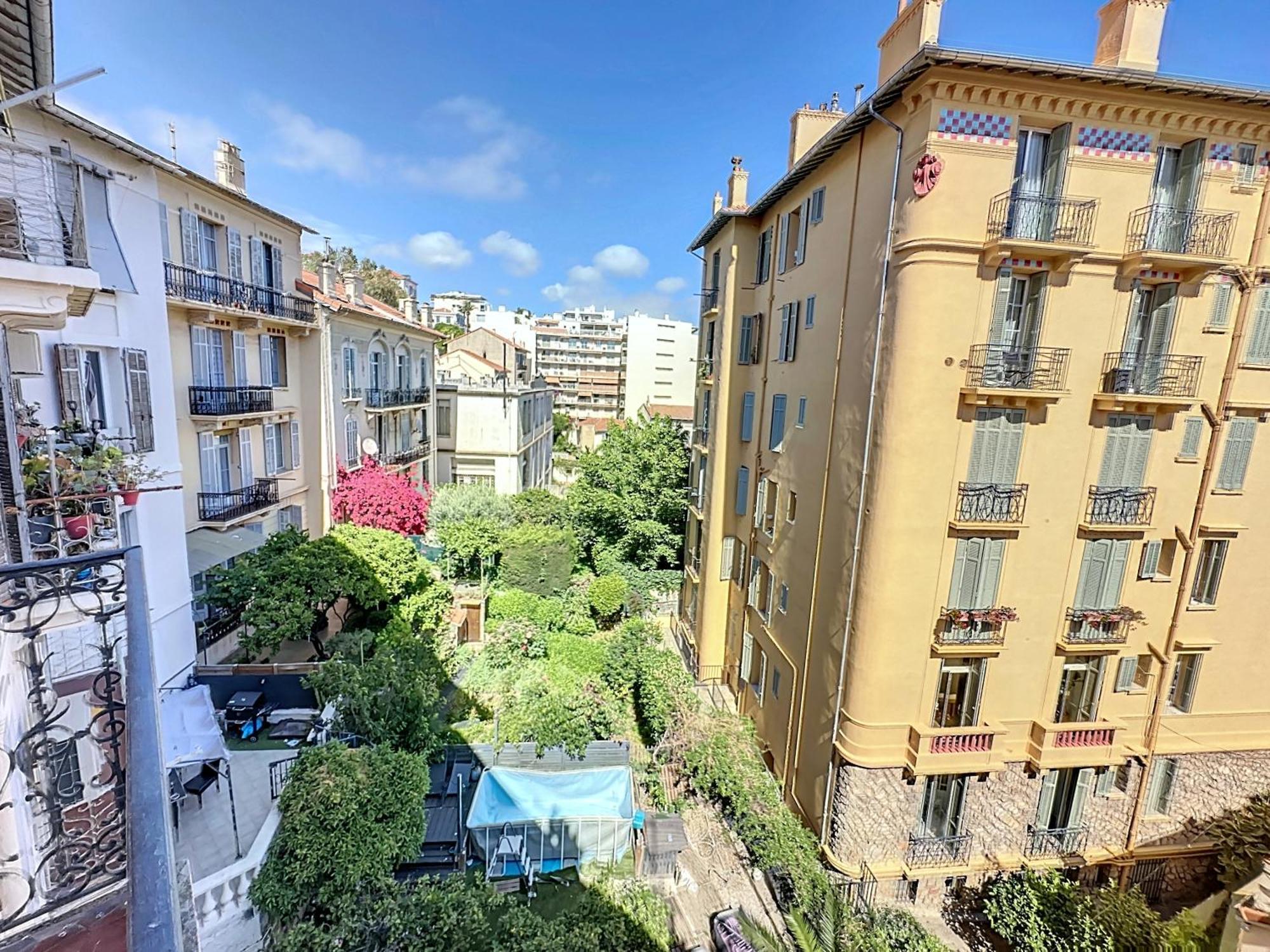 Appartement Rol2 - Beau 2 Pieces Avec Balcon Et Vue Laterale *